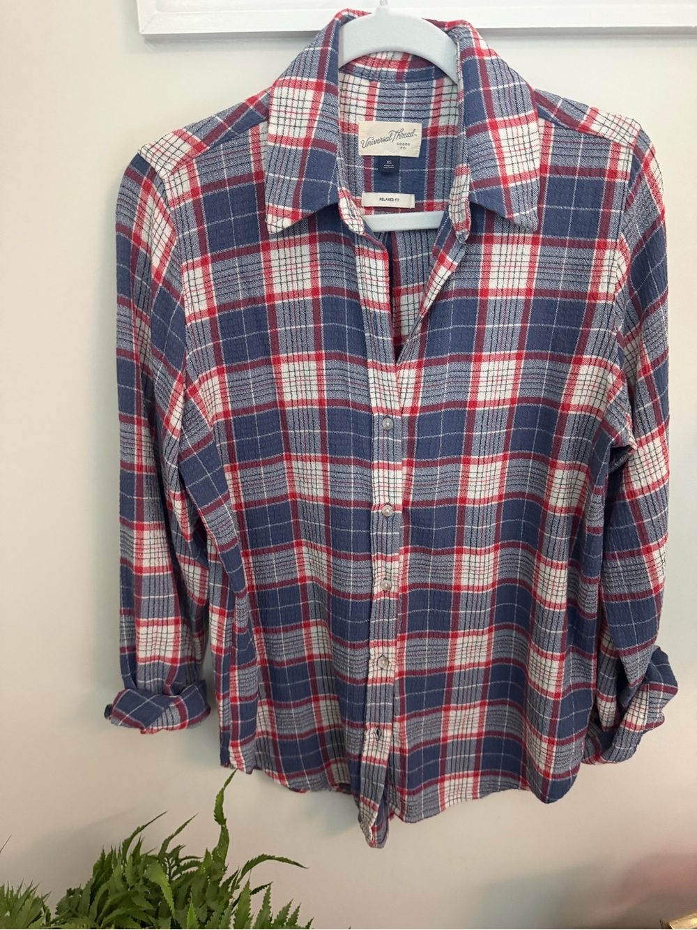 Universal Thread Womens Plaid Button-Down Shirt - Blue/White/Red